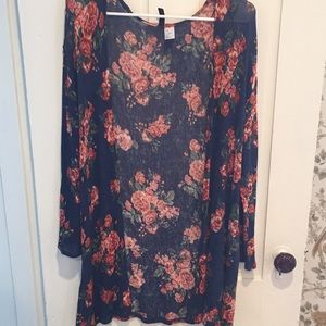 Floral, lightweight sweater